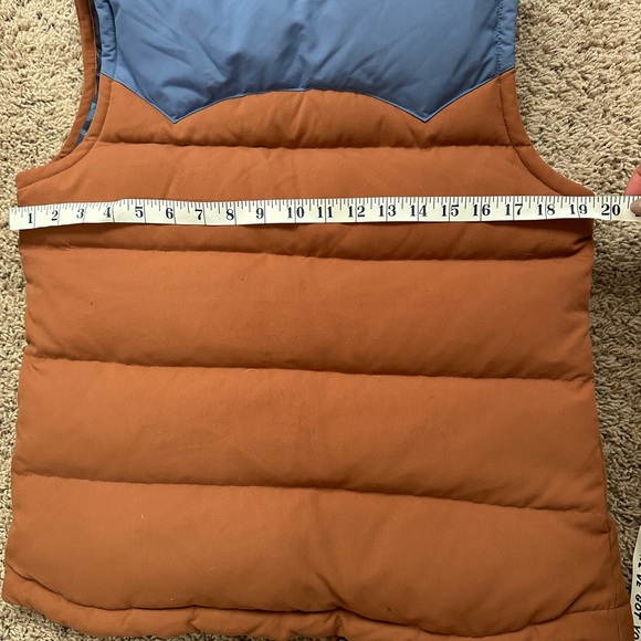 Patagonia Brown and Blue Vest - Picture 8 of 9